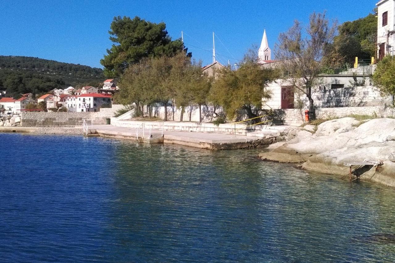 Apartments With A Parking Space Sumartin, Brac - 11387 Exterior foto