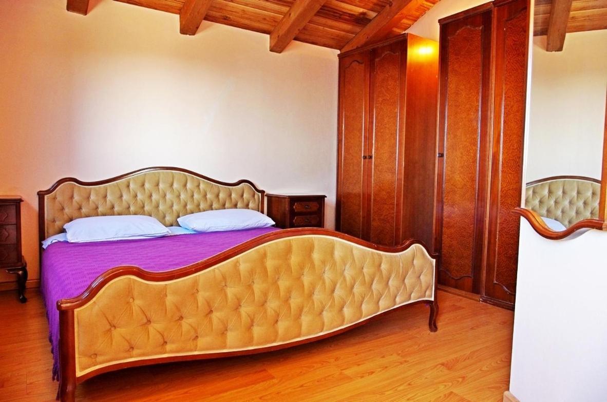 Apartments With A Parking Space Sumartin, Brac - 11387 Exterior foto
