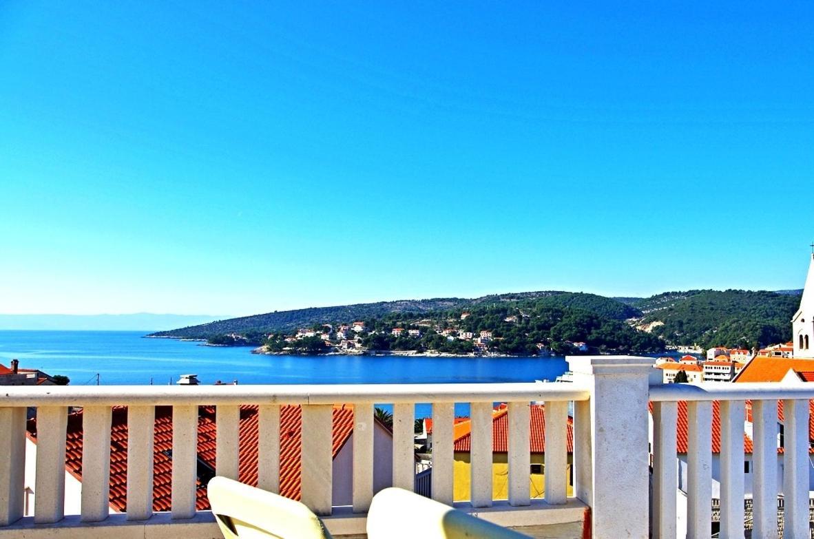 Apartments With A Parking Space Sumartin, Brac - 11387 Exterior foto