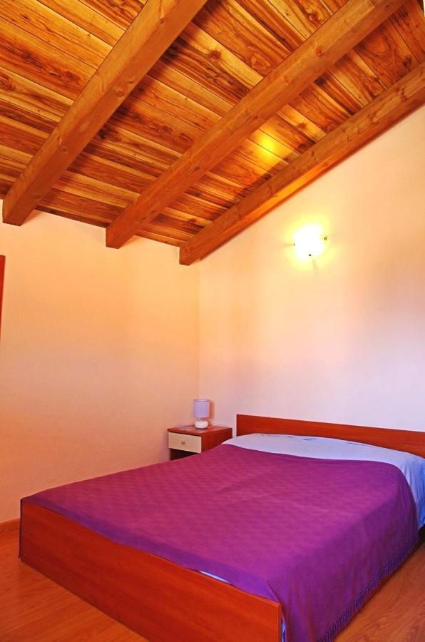 Apartments With A Parking Space Sumartin, Brac - 11387 Exterior foto
