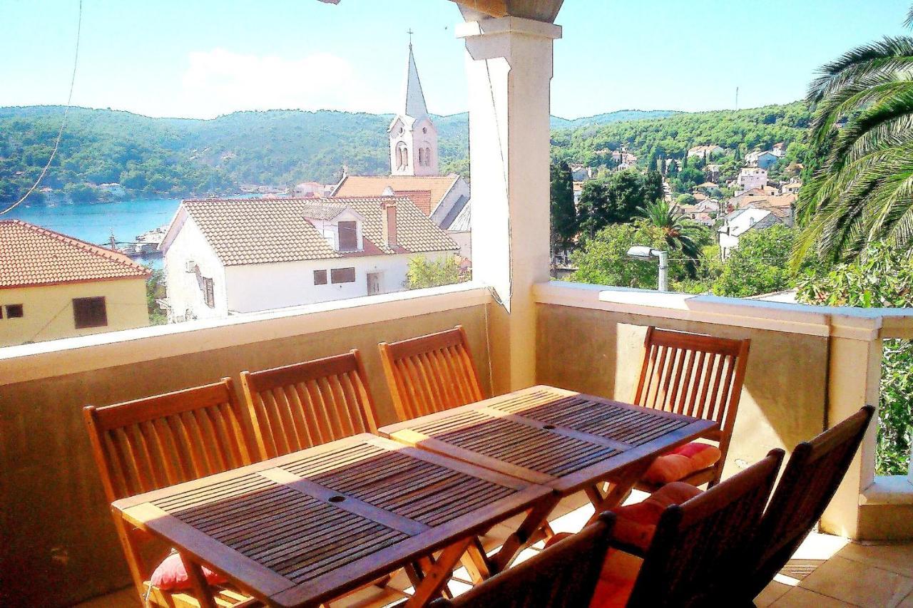 Apartments With A Parking Space Sumartin, Brac - 11387 Exterior foto